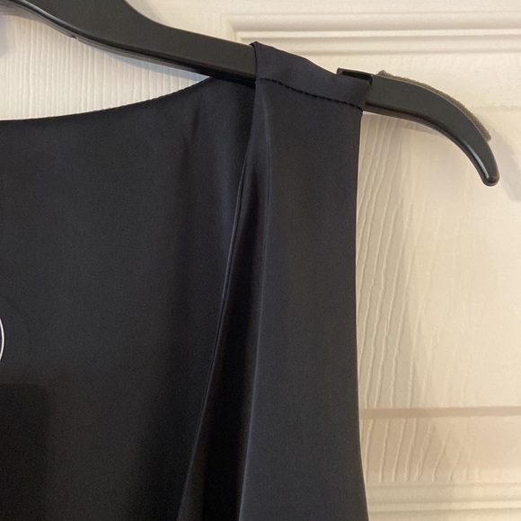 GAP SATIN WRAP DRESS SIZE XL BRAND NEW COLOR BLACK LENGTH 40”BUST 42” - Picture 4 of 12